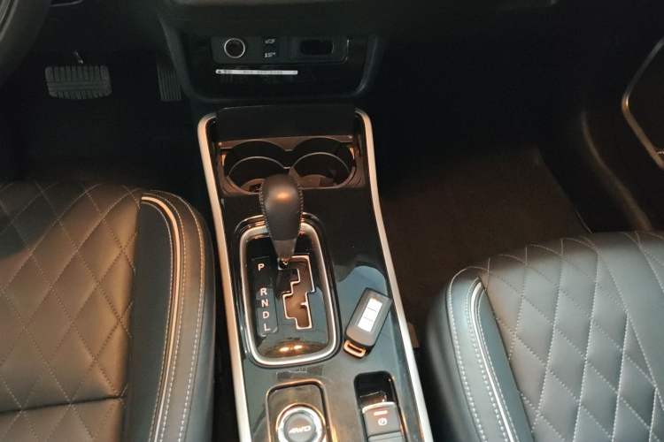 Used Mitsubishi Outlander 2020 2.4L 4x4 Zhi Xiang Edition 5 Seats