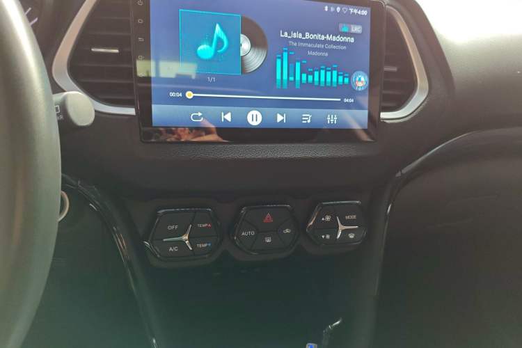 Used GAC Trumpchi GS4 New Energy 2019 1.5L PHEV Smart Enjoyment Version Audio And AC Panel