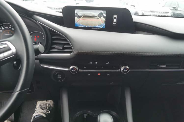 Used Mazda Mazda 3 Axela 2022 2.0L Automatic ZhiXuan Edition