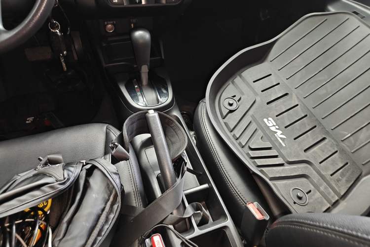 Used Honda Fit 2016 1.5L LXS CVT Comfort Sunroof Version