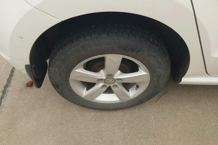 Used Volkswagen Polo 2016 1.4L Manual Fashion Model