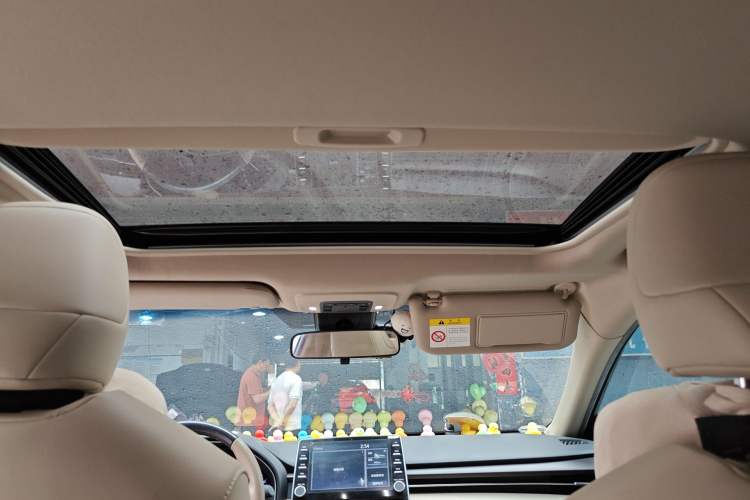 Used Toyota Avalon 2019 2.0L Luxury Edition China VI Standard
