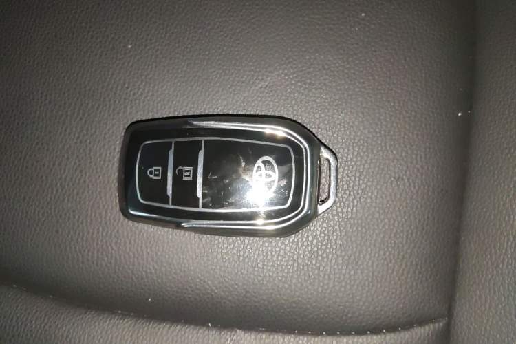 Used Toyota Corolla Cross 2022 2.0L Deluxe Edition
