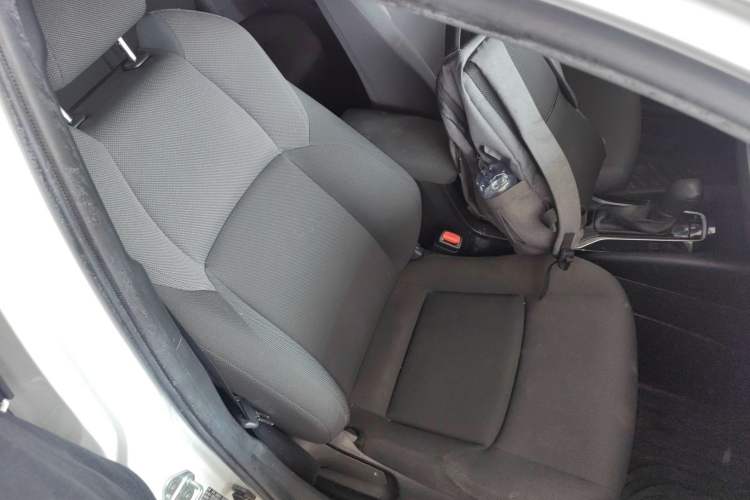 Used Toyota Levin 2022 Facelift TNGA 1.5L CVT Progressive Edition Right Front Seat