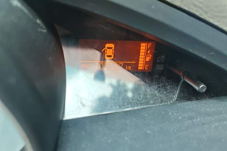 Used Toyota Verso 2015 180E CVT Crossover Edition Odometer Close Up