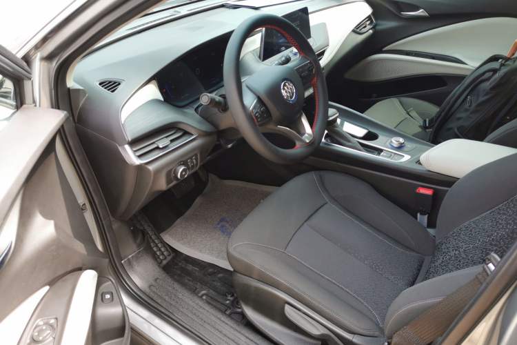 Used Buick Velite 6 2022 Plug-in Hybrid Connected Fashion Model Left Front Seat