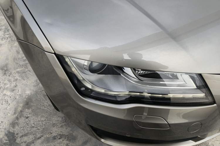 Used Audi A7  Right Front Headlight