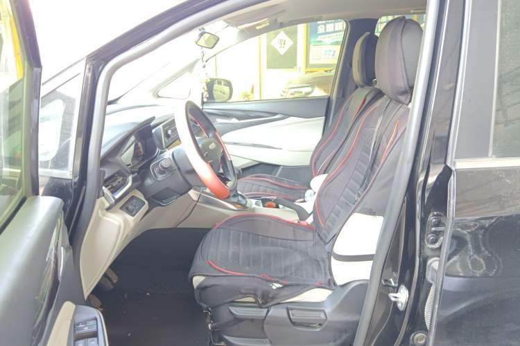 Used SAIC MAXUS G50 2023 1.5T Manual Comfort B Trim