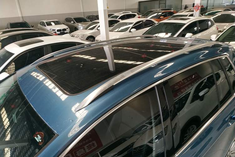 Used Volkswagen Golf Sportsvan 2018 230TSI Automatic Trend Edition