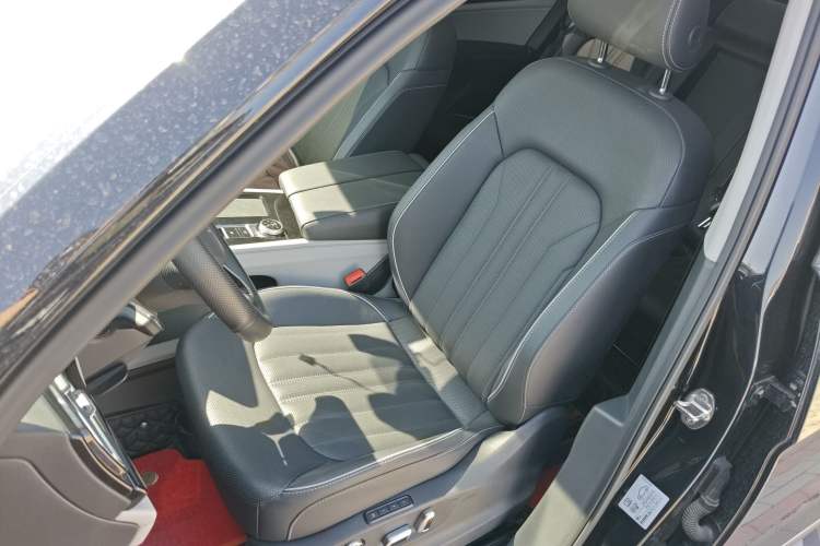 Used Volkswagen Teramont 2021 530 V6 Four-Wheel Drive Prestige Luxury Edition Left Front Seat