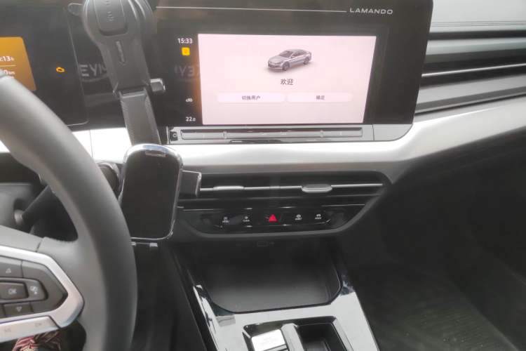 Used Volkswagen Lamando 2023 Lavida L 280TSI DSG Spicy Edition Audio And AC Panel