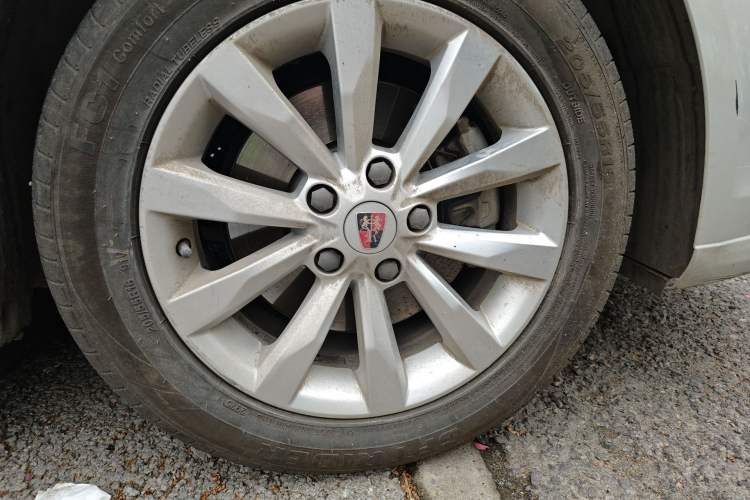 Used Roewe i6 New Energy 2017 45T Hybrid Connect & Smart Enjoyment Edition Right Front Wheel Hub