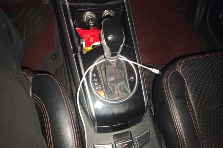 Used Zotye Domy X5 2015 1.5T CVT ZhiXian Model China IV Standard Gear Lever