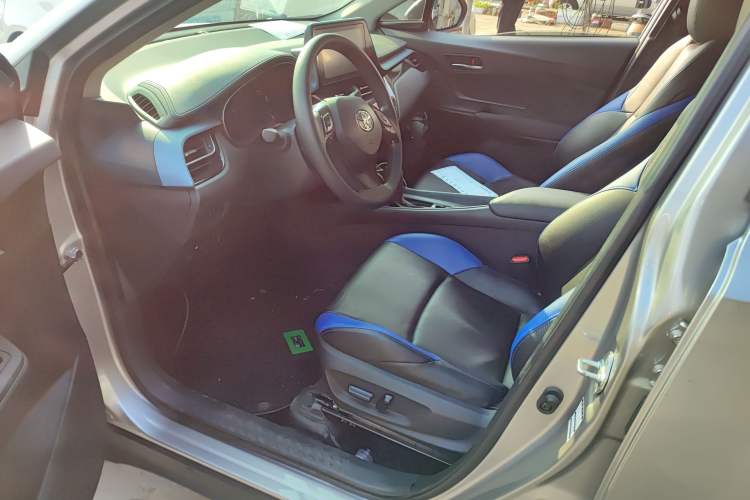 Used Toyota IZOA 2021 Dual-Motor 2.0L Yixiang Edition Driver Seat