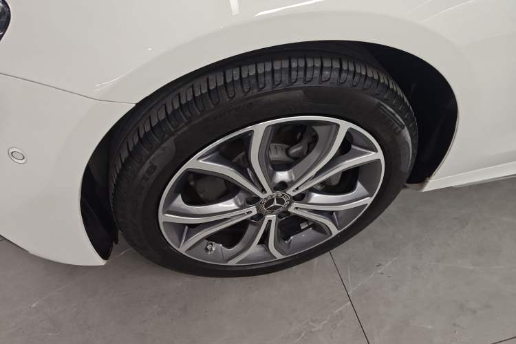 Used Mercedes-Benz E-Class 2022 Second Facelift E 300 L Sport Luxury Edition
