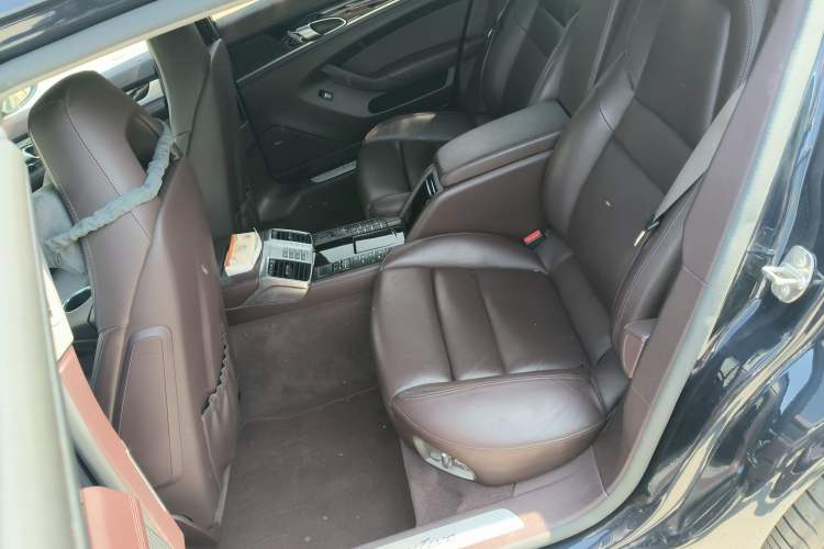 Used Porsche Panamera 2016 Panamera 4 Executive Edition 3.0T Left Rear Seat