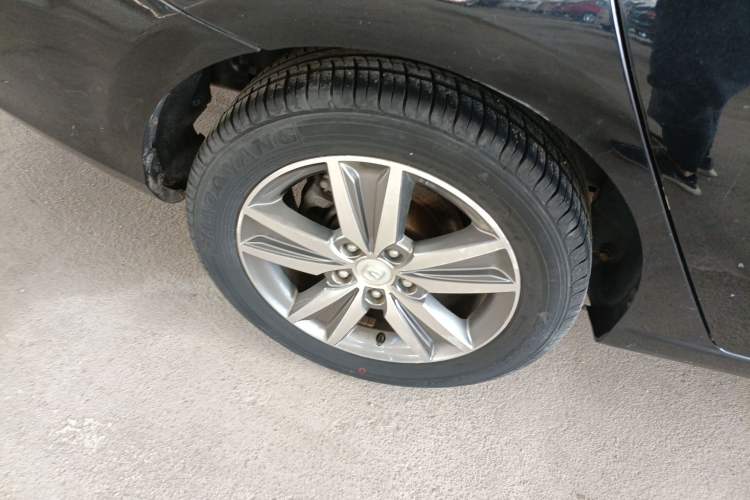 Used CHANGAN Eado 2015 1.6L Automatic Luxury Model Right Rear Wheel Hub