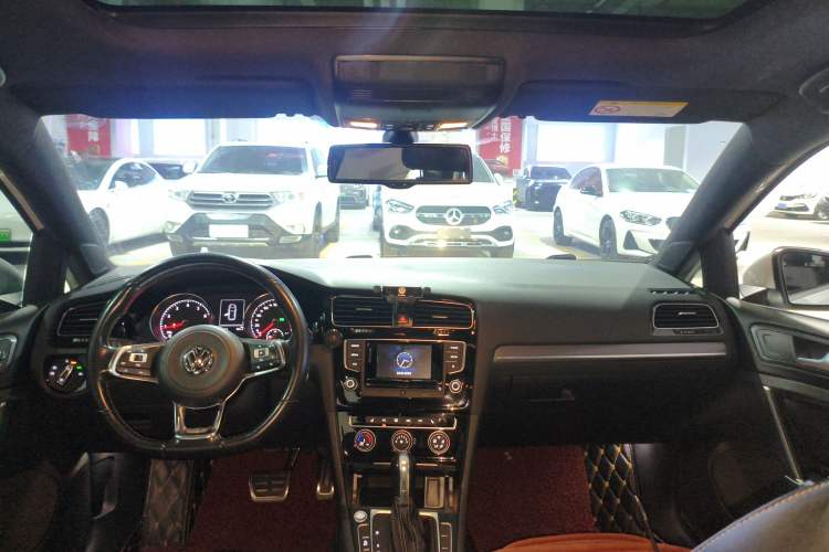 Used Volkswagen Golf 2016 1.4TSI Automatic R-Line