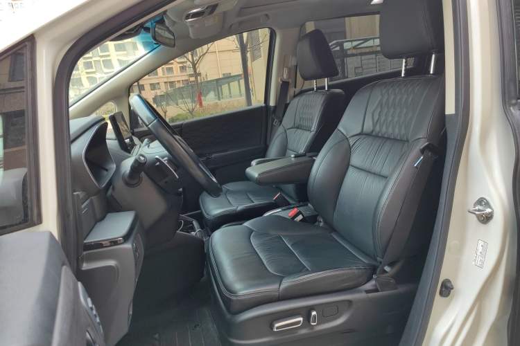Used Honda Elysion 2022 2.0L eHEV Prestige Edition
