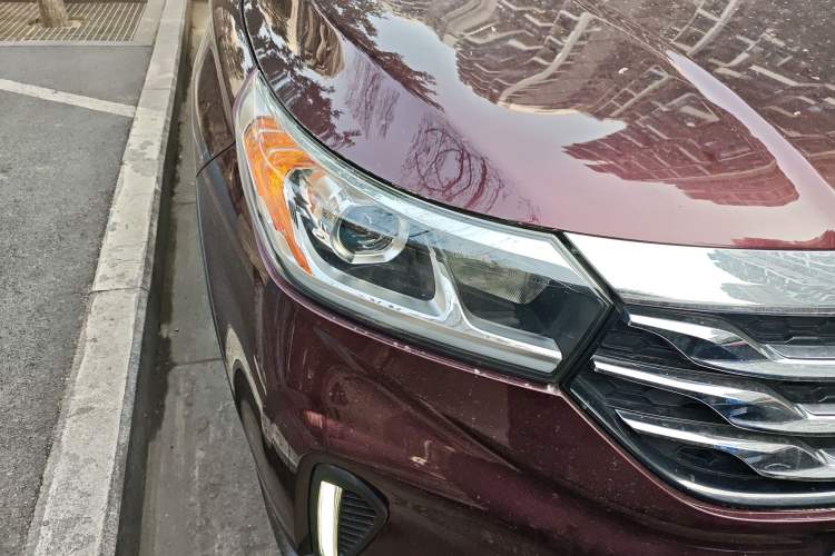 Used GAC Trumpchi GS4 2018 235T Automatic Two-Wheel Drive Luxury Smart Connectivity Version Right Front Headlight