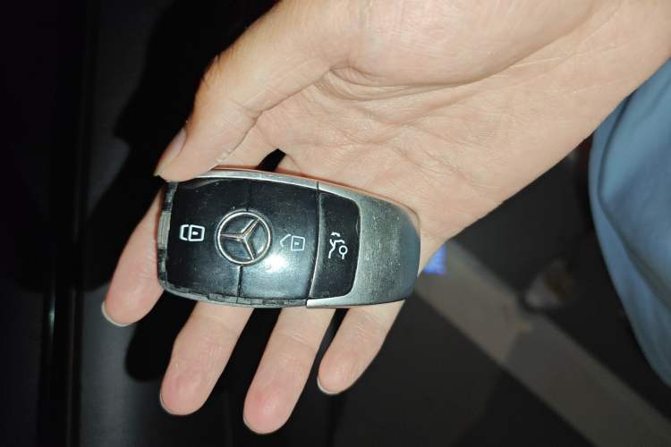 Used Mercedes-Benz C-Class 2015 C 200 L Sport Edition Vehicle Key