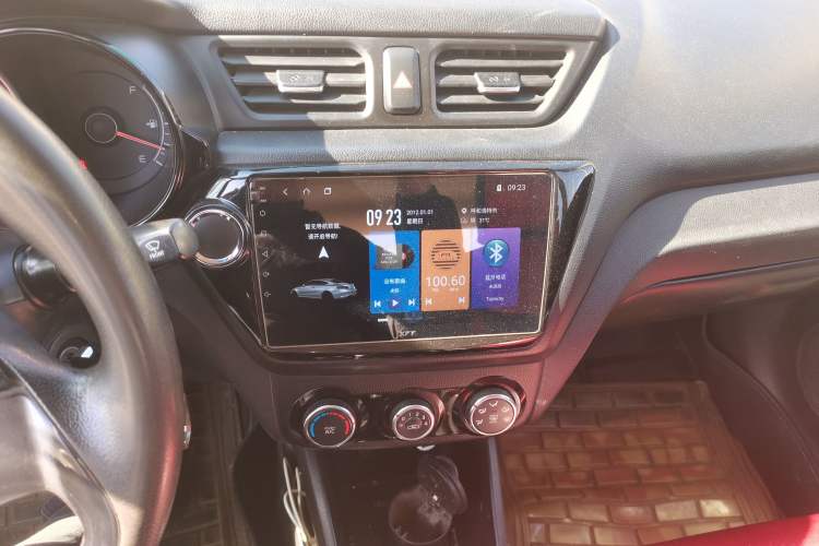 Used Kia K2 2015 Sedan 1.4L MT GLS
