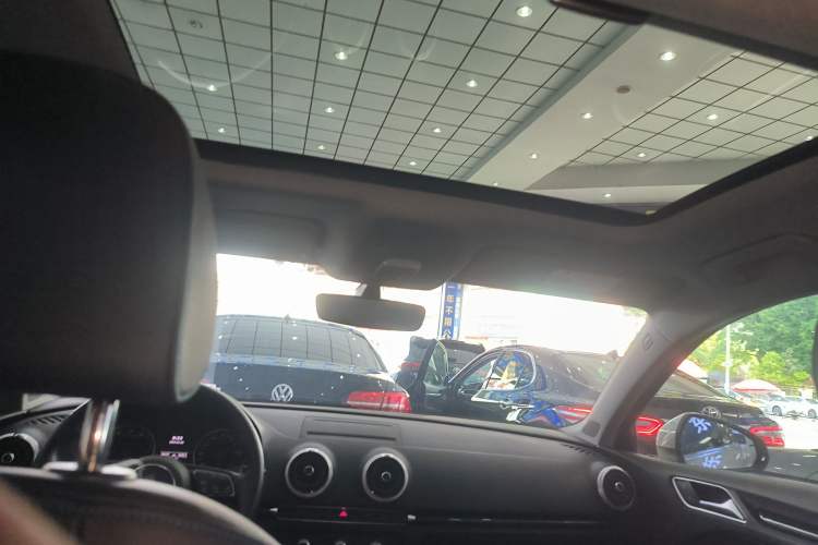 Used Audi A3 2020 Limousine 35 TFSI Fashion Edition China VI Emission Standard
