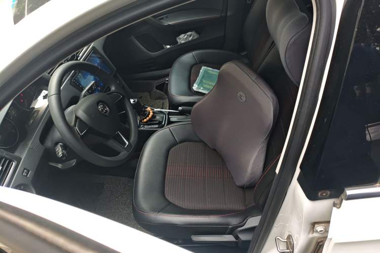 Used Skoda Rapid Spaceback 2016 Revised 1.6L Automatic Smart Drive Version
