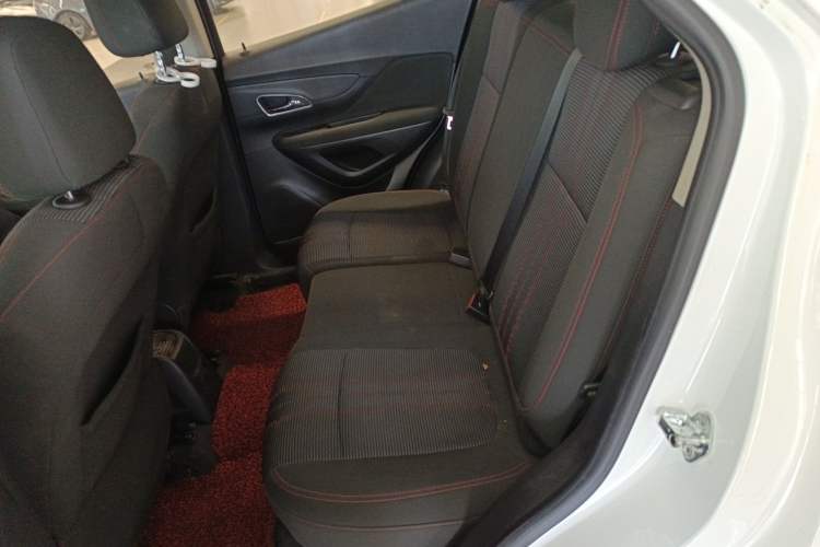 Used Buick Encore 2015 1.4T Automatic Two-Wheel Drive Urban Elite Version