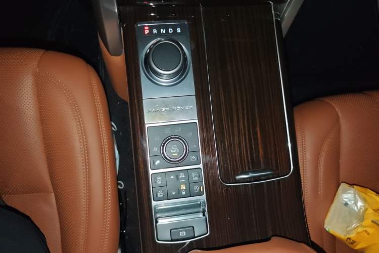 Used Land Rover Range Rover 2015 3.0 TDV6 Vogue
