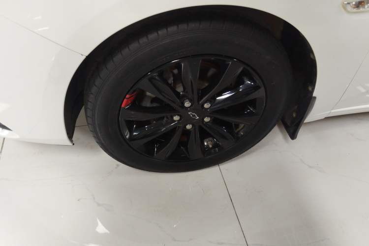 Used Chevrolet Monza 2019 Redline 320T Dual-Clutch Joyful Edition China VI Standard