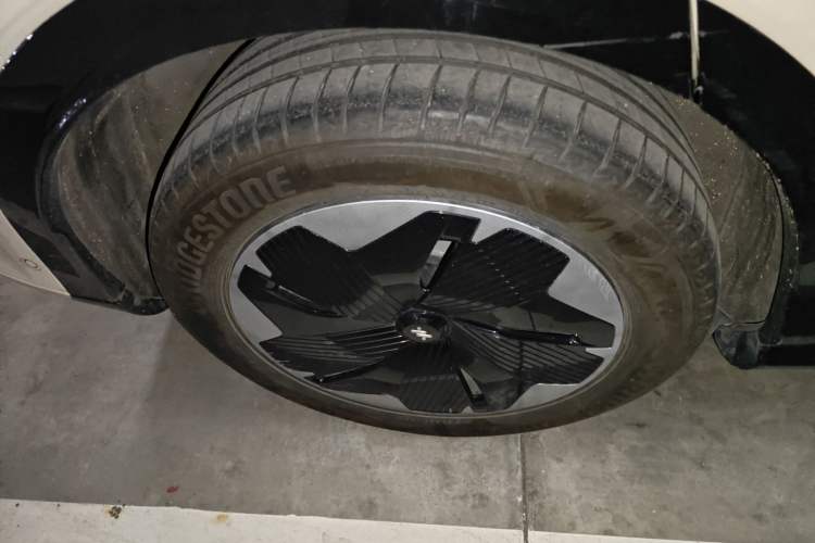 Used IM LS7 2023 77 kWh Urban Fit Rear-Wheel Drive