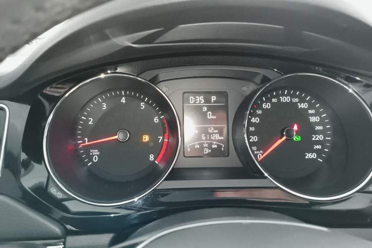 Used Volkswagen Sagitar 2018 1.6L Automatic Comfort Model Instrument Cluster