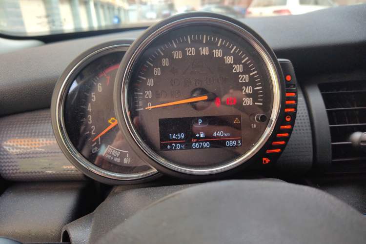 Used MINI MINI 2016 1.5T COOPER Five-Door Edition