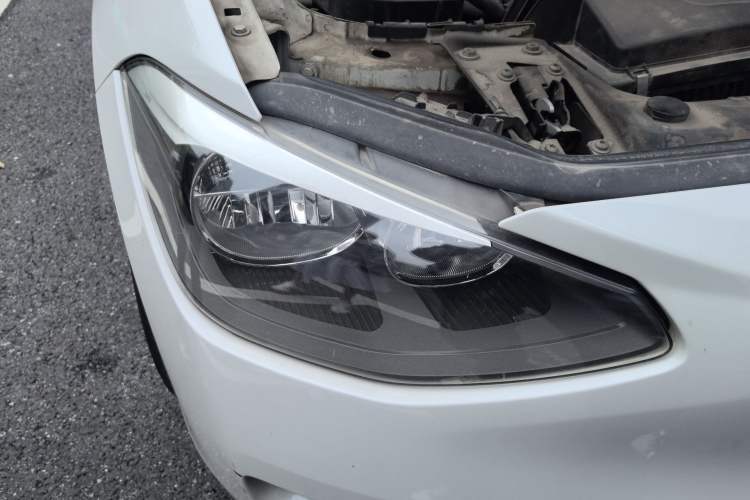 Used BMW 1 Series 2013 Revised 116i Leading Edition Right Front Headlight