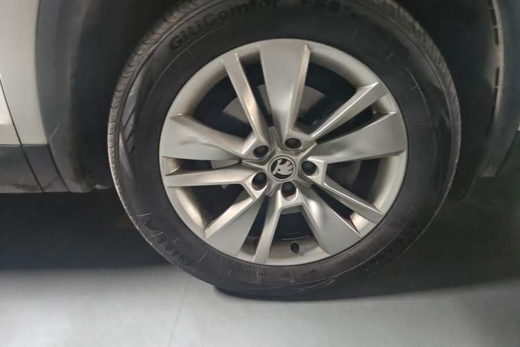 Used Skoda Kodiaq 2018 Facelifted TSI330 5-Seater Two-Wheel-Drive Comfort Edition