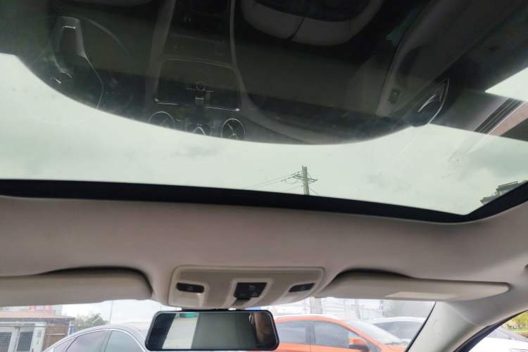 Used Mercedes-Benz GLA 2015 GLA 220 4MATIC Fashion Model