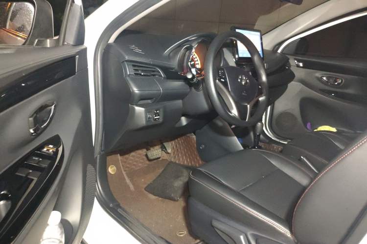 Used Toyota YARiS L Zhi Xuan 2022 X-Trail 1.5L CVT Luxury PLUS Edition