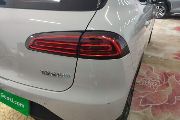 Used Wuling Bingo PLUS 2024 330 km Range Five-Seater Version