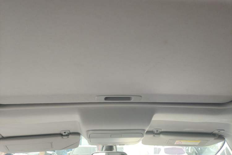 Used Peugeot 3008 2013 1.6THP Roland Garros Edition Headliner