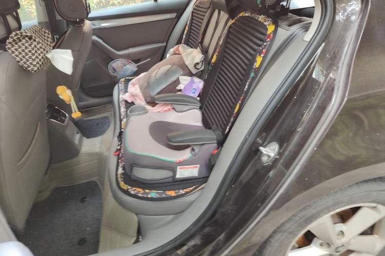 Used Skoda Octavia 2015 1.6L Manual Yijie Edition