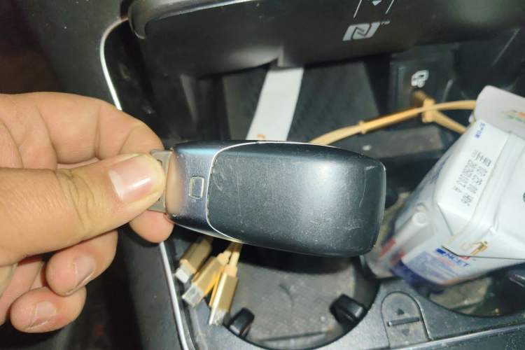 Used Mercedes-Benz C-Class 2019 C 260 L Sport Edition Vehicle Key