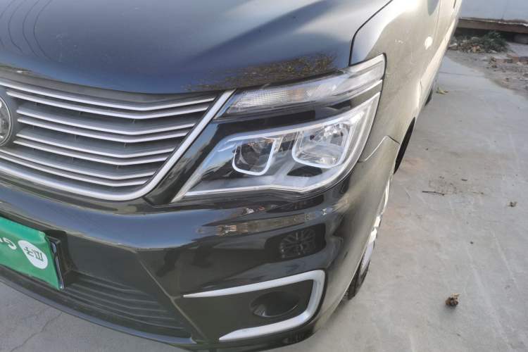 Used FORTHING Lingzhi 2022 M5L 1.6L Utility Model 7 Seats