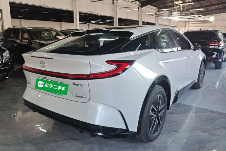 Used Toyota bZ5 2025 Model 550 JOY