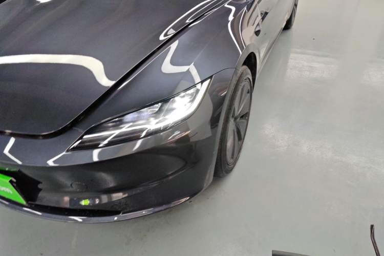 Used Tesla Model 3 2025 Rear-Wheel-Drive Version
