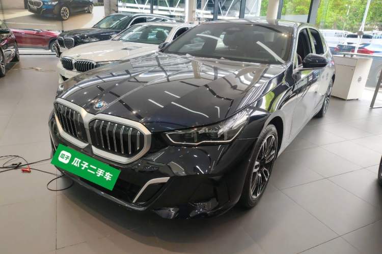 Used BMW 5 Series 2024 530Li Leading Model M Sport Package