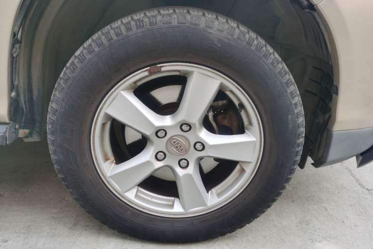 Used BYD S6 2013 Jingyue Edition 2.0L Manual Luxury Model 5 Seats