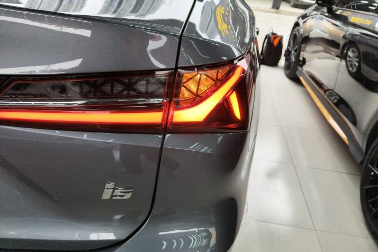 Used Roewe i5 2023 1.5L Manual Comfort Edition