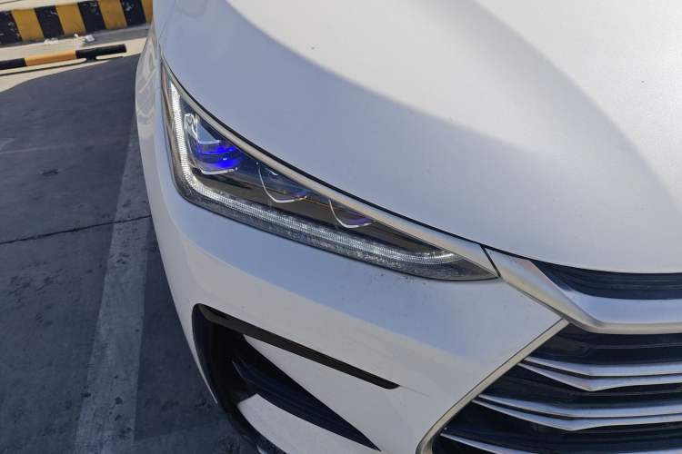 Used BYD Tang New Energy 2021 DM-i 112KM Prestige Model Right Front Headlight
