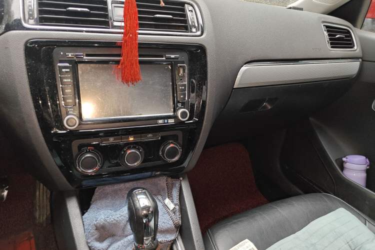 Used Volkswagen Sagitar 2015 230TSI Automatic Comfort Version
